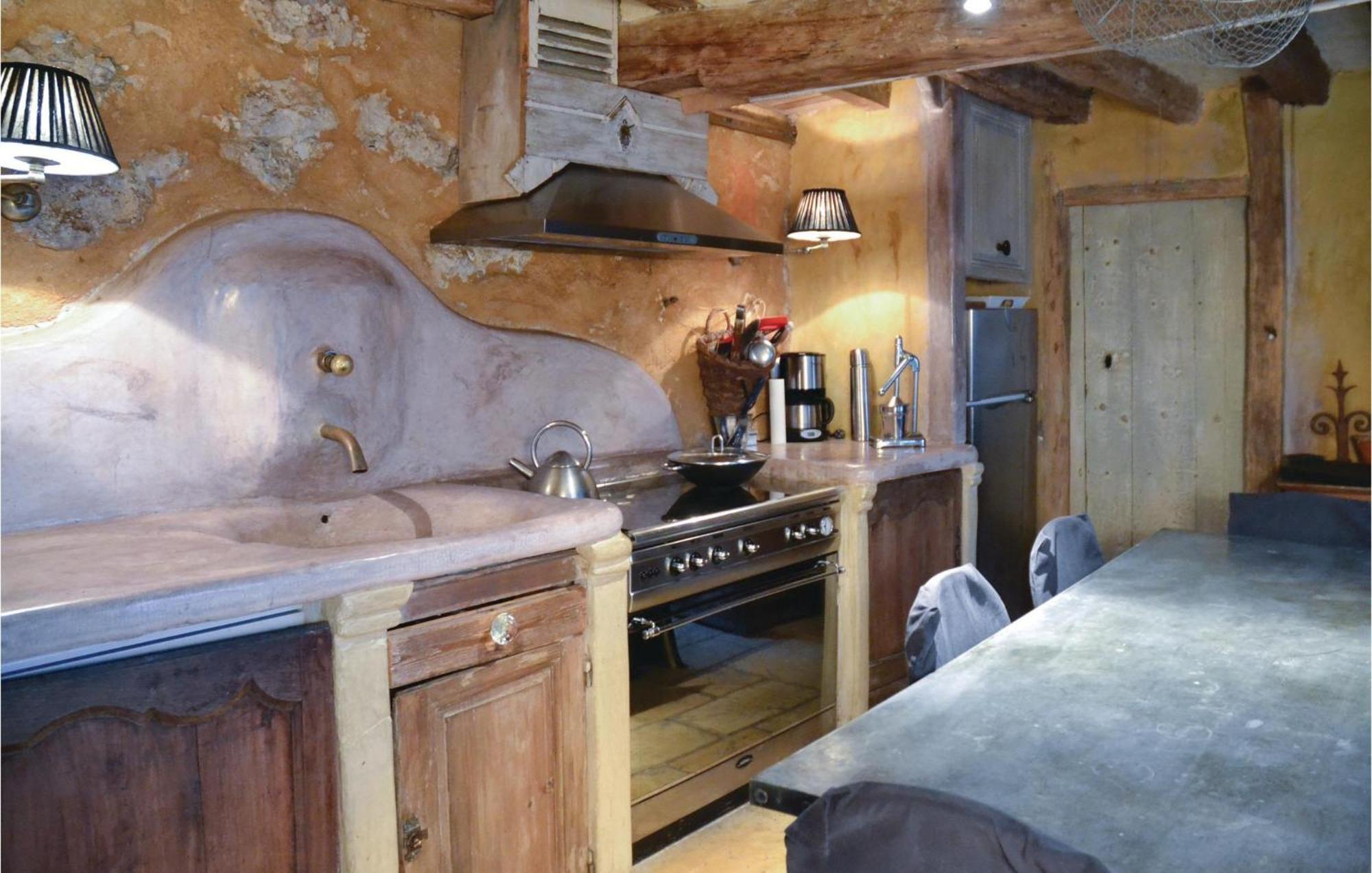 Cozy Home In Gennes With Kitchen Zewnętrze zdjęcie